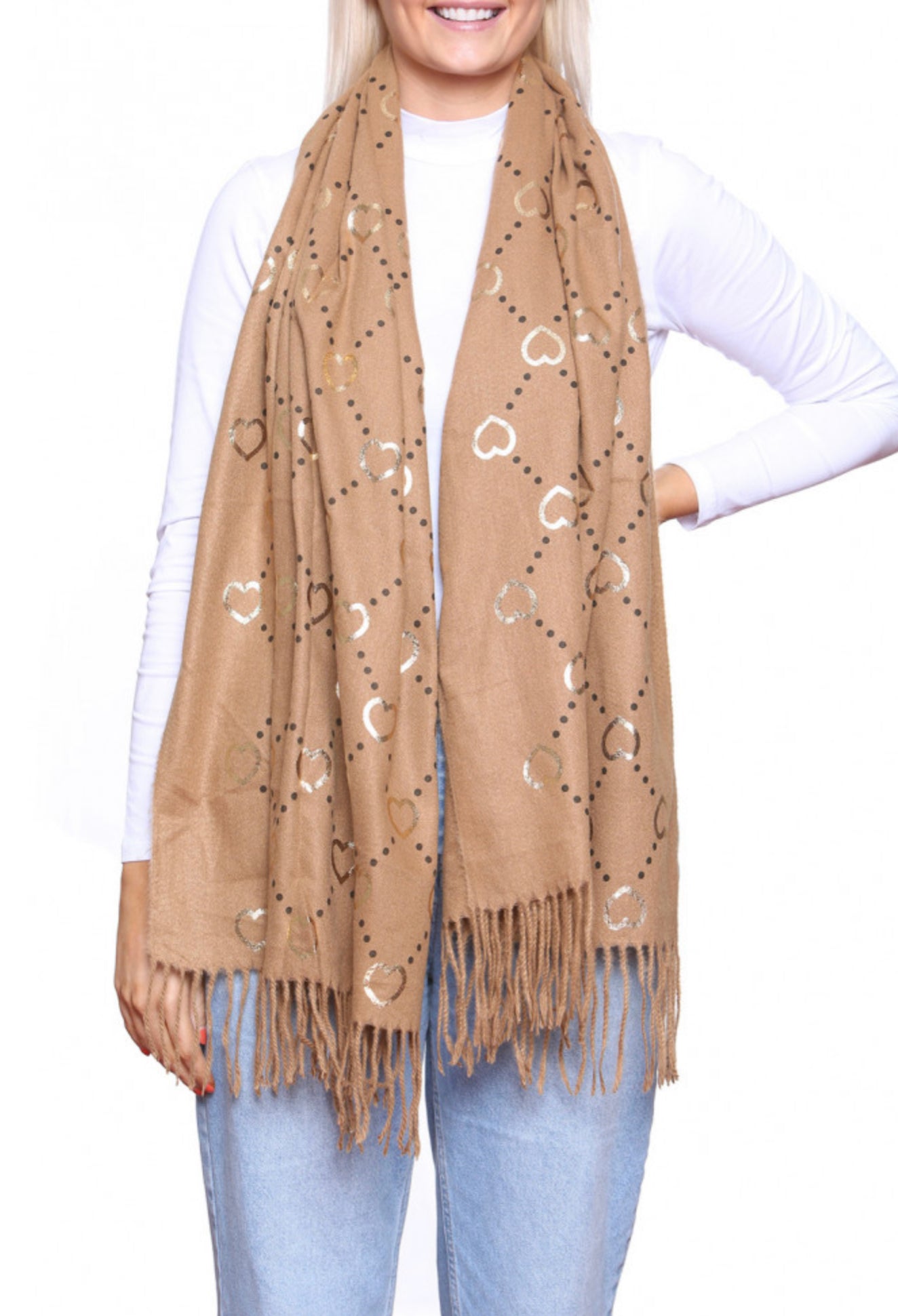 CAMEL Heart Print Knitted Shawl