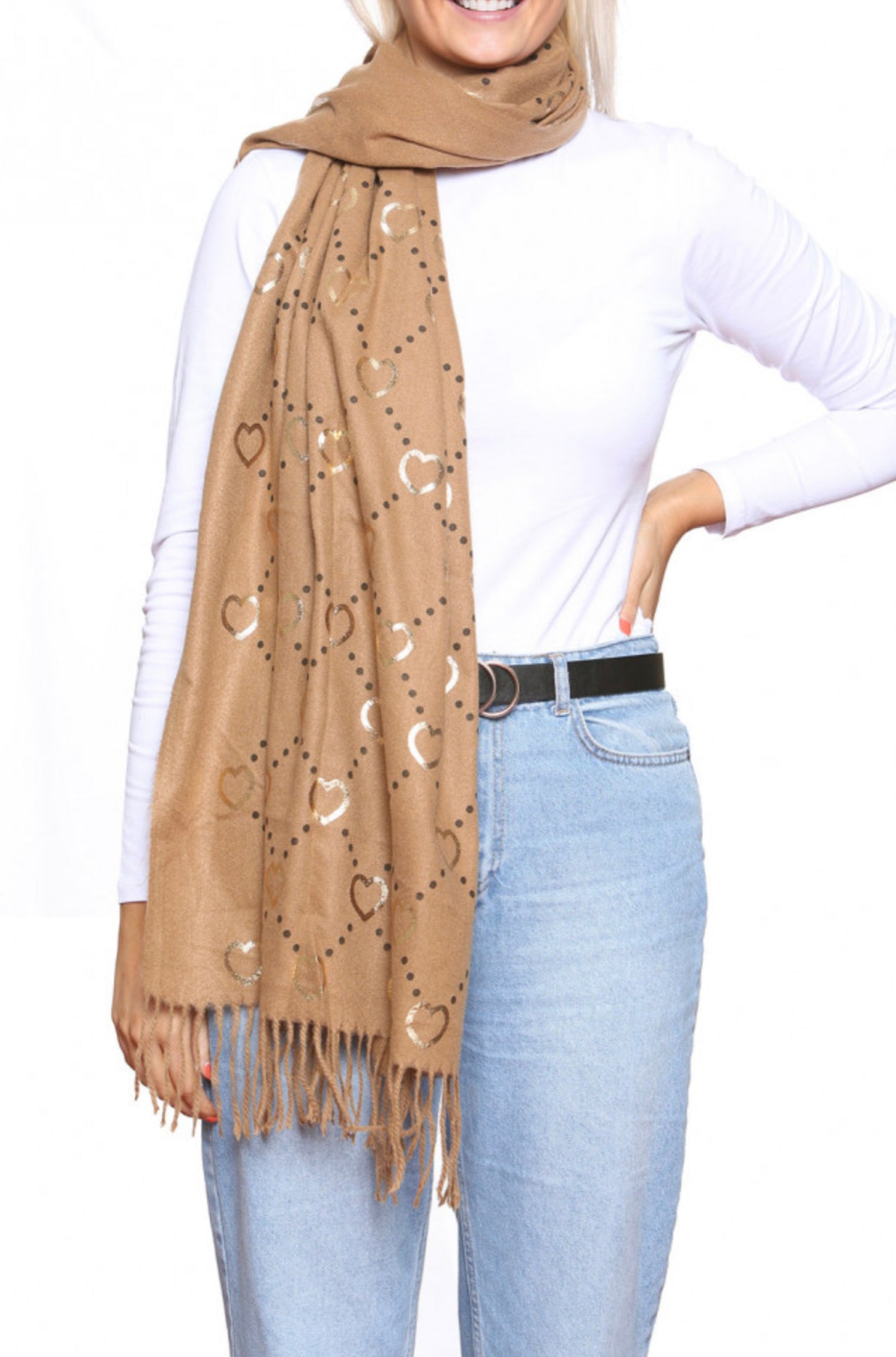 CAMEL Heart Print Knitted Shawl